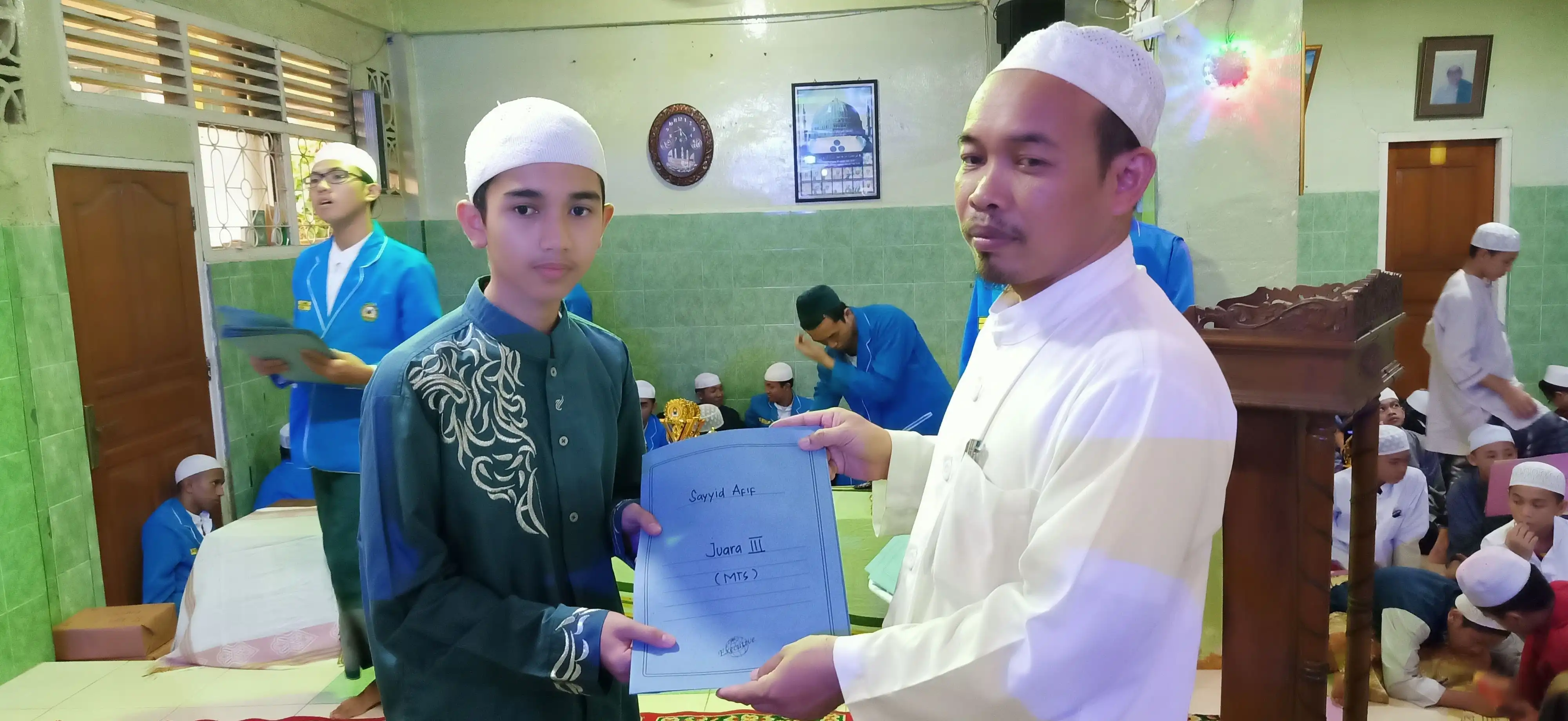 Pembagian Hadiah 118